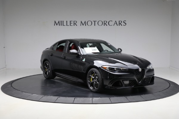 New 2024 Alfa Romeo Giulia Quadrifoglio Carbon for sale $81,632 at Bentley Greenwich in Greenwich CT 06830 7