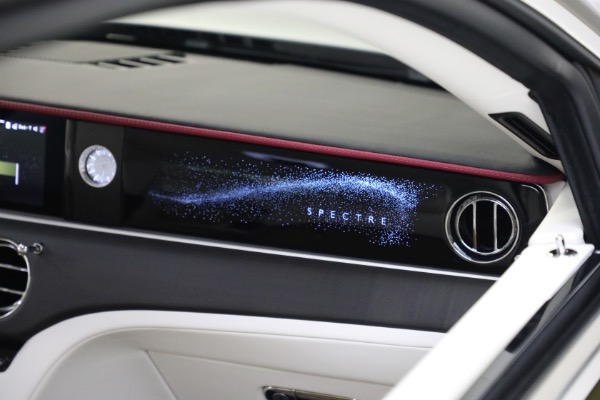 Used 2025 Rolls-Royce Spectre for sale $409,900 at Bentley Greenwich in Greenwich CT 06830 23