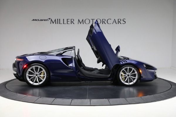 New 2025 McLaren Artura Spider TechLux for sale $327,158 at Bentley Greenwich in Greenwich CT 06830 19
