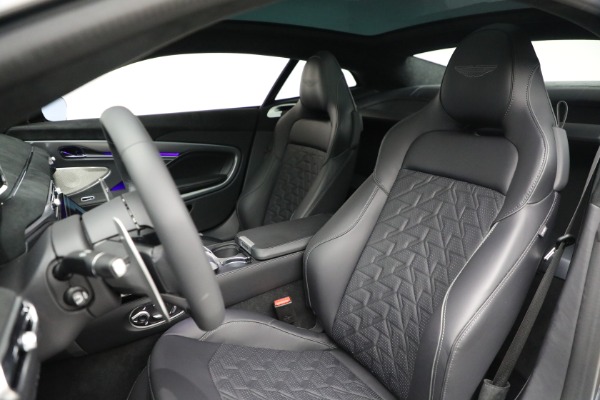 New 2025 Aston Martin Vanquish for sale $481,600 at Bentley Greenwich in Greenwich CT 06830 20
