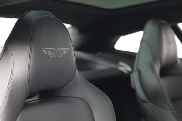 New 2025 Aston Martin Vanquish for sale $481,600 at Bentley Greenwich in Greenwich CT 06830 24
