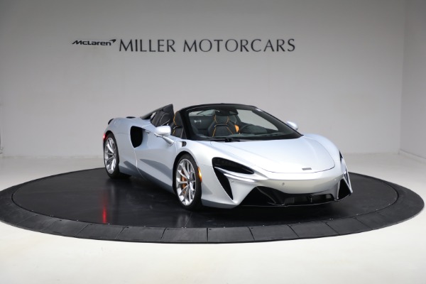 New 2025 McLaren Artura Spider Performance for sale Sold at Bentley Greenwich in Greenwich CT 06830 13