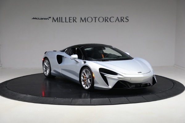 New 2025 McLaren Artura Spider Performance for sale Sold at Bentley Greenwich in Greenwich CT 06830 26