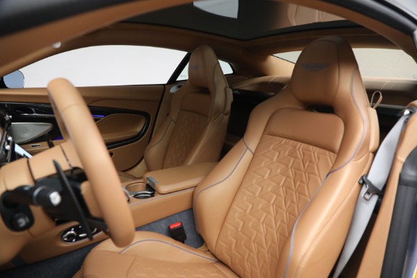 New 2025 Aston Martin Vanquish for sale $528,500 at Bentley Greenwich in Greenwich CT 06830 19
