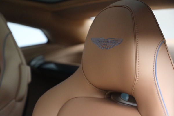 New 2025 Aston Martin Vanquish for sale $528,500 at Bentley Greenwich in Greenwich CT 06830 20