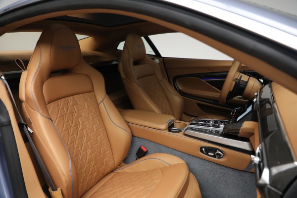 New 2025 Aston Martin Vanquish for sale $528,500 at Bentley Greenwich in Greenwich CT 06830 21