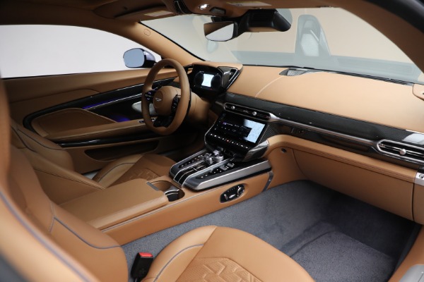 New 2025 Aston Martin Vanquish for sale $528,500 at Bentley Greenwich in Greenwich CT 06830 23