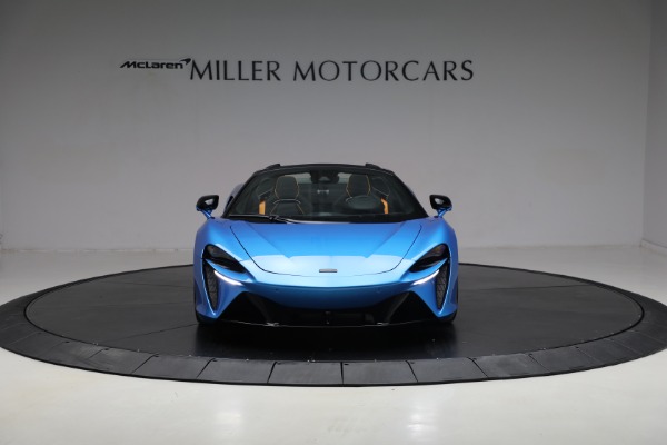 New 2025 McLaren Artura Spider TechLux for sale $326,498 at Bentley Greenwich in Greenwich CT 06830 12