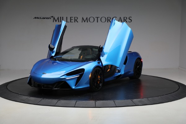 New 2025 McLaren Artura Spider TechLux for sale $326,498 at Bentley Greenwich in Greenwich CT 06830 14