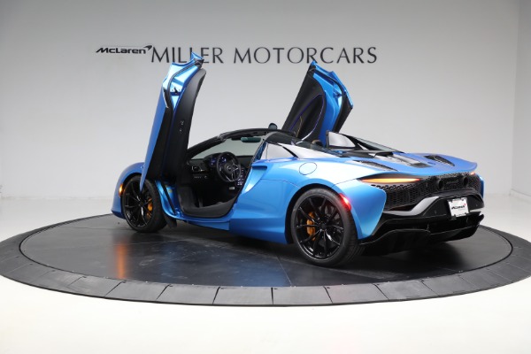 New 2025 McLaren Artura Spider TechLux for sale $326,498 at Bentley Greenwich in Greenwich CT 06830 16