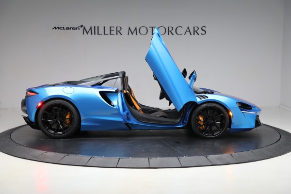 New 2025 McLaren Artura Spider TechLux for sale $326,498 at Bentley Greenwich in Greenwich CT 06830 19