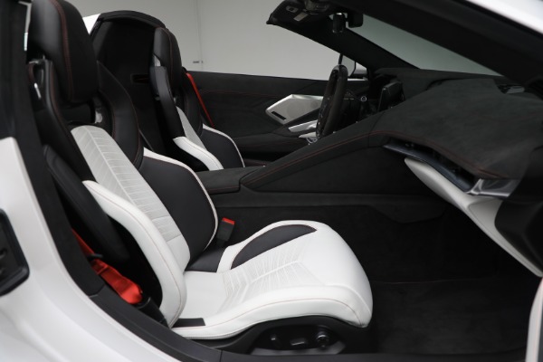 Used 2023 Chevrolet Corvette Z06 for sale Sold at Bentley Greenwich in Greenwich CT 06830 25