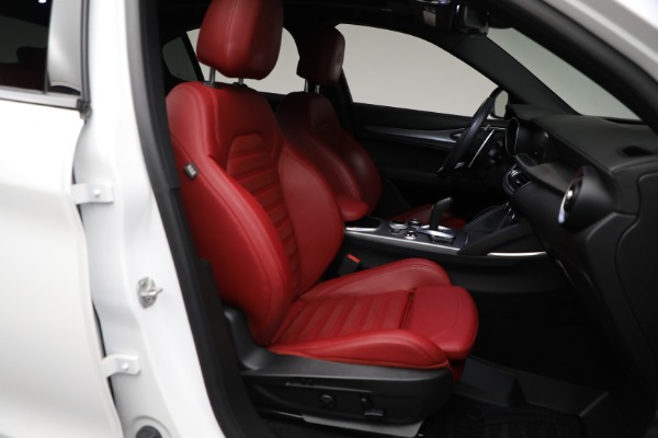 Used 2022 Alfa Romeo Stelvio Veloce for sale Sold at Bentley Greenwich in Greenwich CT 06830 12