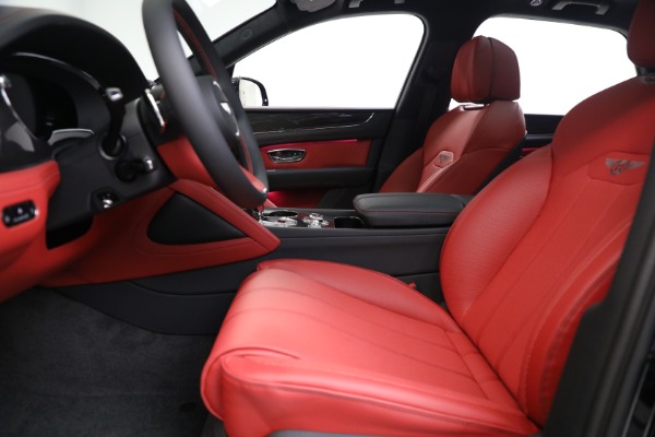 New 2025 Bentley Bentayga V8 for sale $263,070 at Bentley Greenwich in Greenwich CT 06830 19