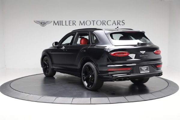 New 2025 Bentley Bentayga V8 for sale $263,070 at Bentley Greenwich in Greenwich CT 06830 5