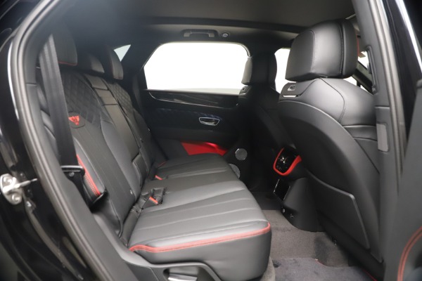 New 2025 Bentley Bentayga S Black Edition for sale $289,370 at Bentley Greenwich in Greenwich CT 06830 22