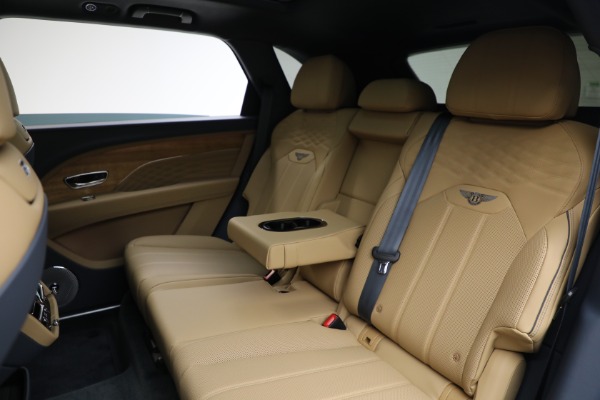 New 2025 Bentley Bentayga EWB Azure V8 for sale $302,555 at Bentley Greenwich in Greenwich CT 06830 23