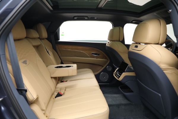 New 2025 Bentley Bentayga EWB Azure V8 for sale $302,555 at Bentley Greenwich in Greenwich CT 06830 27