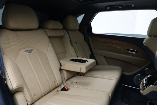 New 2025 Bentley Bentayga EWB Azure V8 for sale $302,555 at Bentley Greenwich in Greenwich CT 06830 28