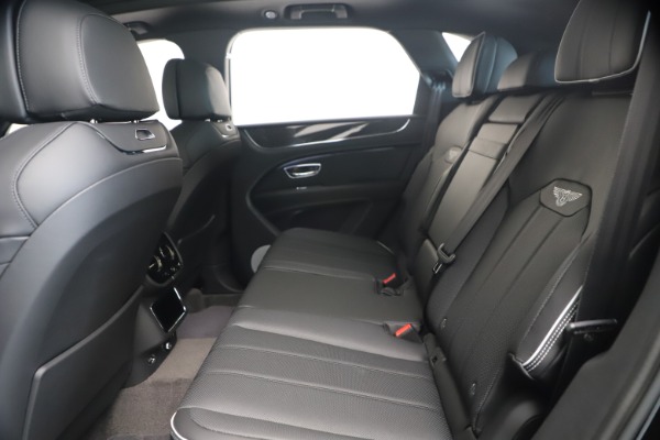 New 2025 Bentley Bentayga S Black Edition for sale $272,450 at Bentley Greenwich in Greenwich CT 06830 24