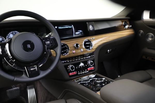 Used 2024 Rolls-Royce Ghost for sale $299,900 at Bentley Greenwich in Greenwich CT 06830 12