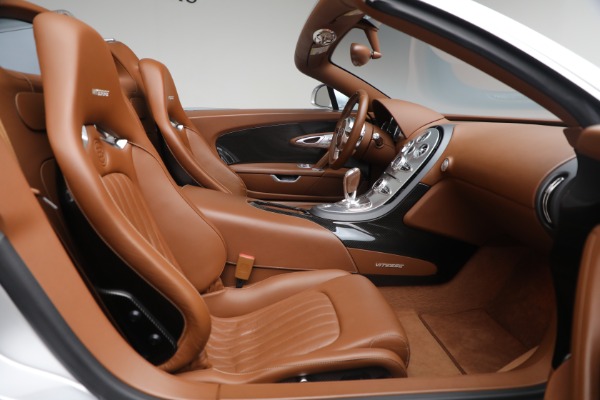 Used 2015 Bugatti Veyron 16.4 Grand Sport Vitesse for sale Call for price at Bentley Greenwich in Greenwich CT 06830 18