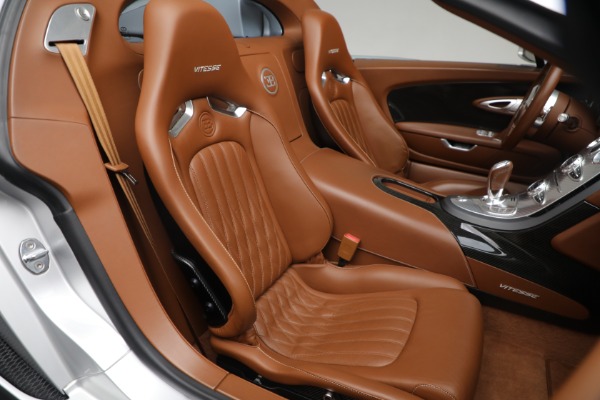 Used 2015 Bugatti Veyron 16.4 Grand Sport Vitesse for sale Call for price at Bentley Greenwich in Greenwich CT 06830 19