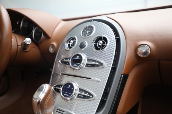 Used 2015 Bugatti Veyron 16.4 Grand Sport Vitesse for sale Call for price at Bentley Greenwich in Greenwich CT 06830 22