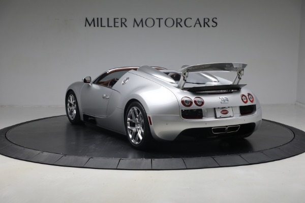 Used 2015 Bugatti Veyron 16.4 Grand Sport Vitesse for sale Call for price at Bentley Greenwich in Greenwich CT 06830 5