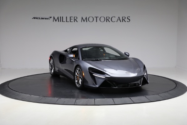 Used 2025 McLaren Artura Vision for sale $292,398 at Bentley Greenwich in Greenwich CT 06830 11