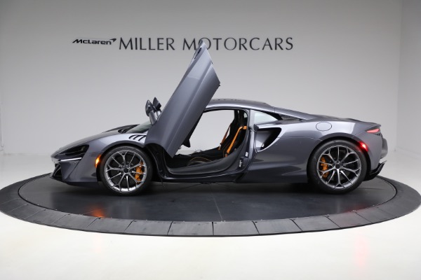 Used 2025 McLaren Artura Vision for sale $292,398 at Bentley Greenwich in Greenwich CT 06830 16