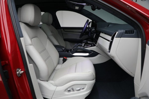 Used 2023 Porsche Cayenne Turbo S E-Hybrid Coupe for sale Sold at Bentley Greenwich in Greenwich CT 06830 18