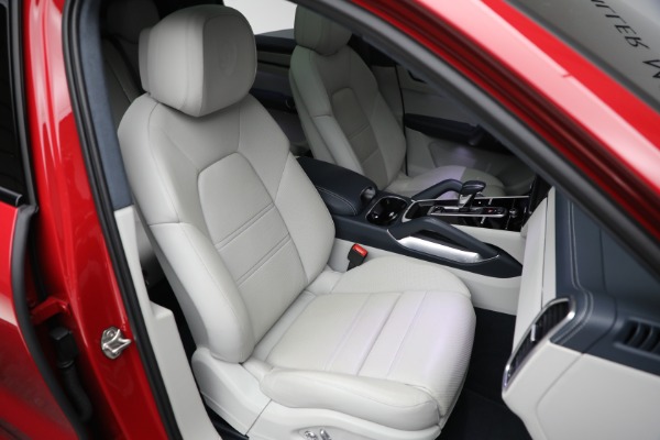 Used 2023 Porsche Cayenne Turbo S E-Hybrid Coupe for sale Sold at Bentley Greenwich in Greenwich CT 06830 19