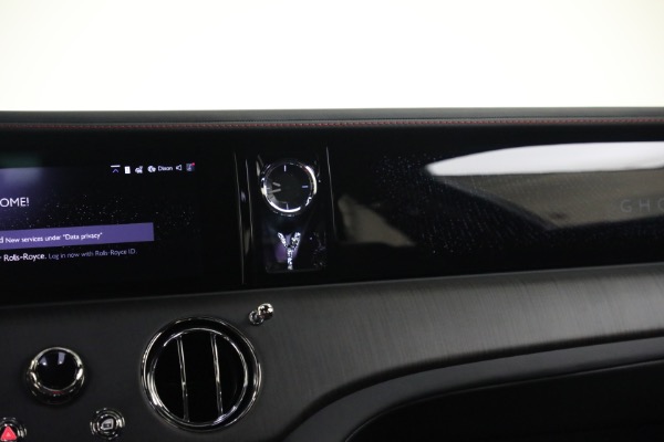 New 2025 Rolls-Royce Ghost for sale $439,200 at Bentley Greenwich in Greenwich CT 06830 22