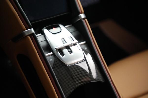 Used 2024 Ferrari Roma Spider for sale $297,900 at Bentley Greenwich in Greenwich CT 06830 25