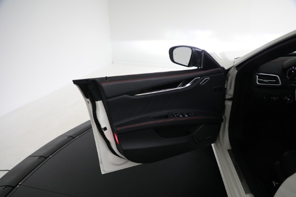 New 2024 Maserati Ghibli Modena Ultima Q4 for sale $86,294 at Bentley Greenwich in Greenwich CT 06830 23