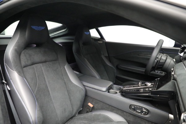 Used 2025 Aston Martin Vantage for sale $196,900 at Bentley Greenwich in Greenwich CT 06830 19