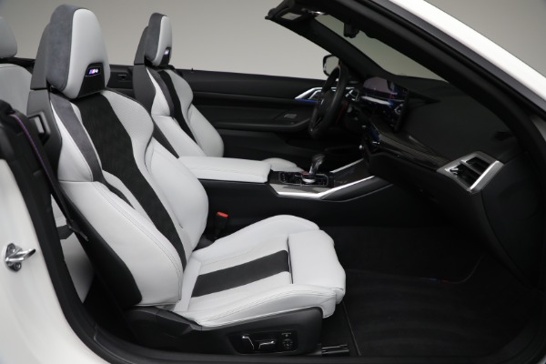 Used 2025 BMW M4 Competition xDrive for sale Sold at Bentley Greenwich in Greenwich CT 06830 25