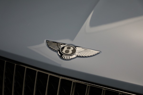 New 2025 Bentley Bentayga Azure V8 for sale $245,900 at Bentley Greenwich in Greenwich CT 06830 13