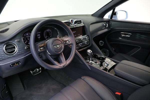 New 2025 Bentley Bentayga Azure V8 for sale $245,900 at Bentley Greenwich in Greenwich CT 06830 15