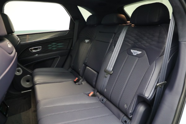 New 2025 Bentley Bentayga Azure V8 for sale $245,900 at Bentley Greenwich in Greenwich CT 06830 21