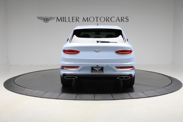 New 2025 Bentley Bentayga Azure V8 for sale $245,900 at Bentley Greenwich in Greenwich CT 06830 6