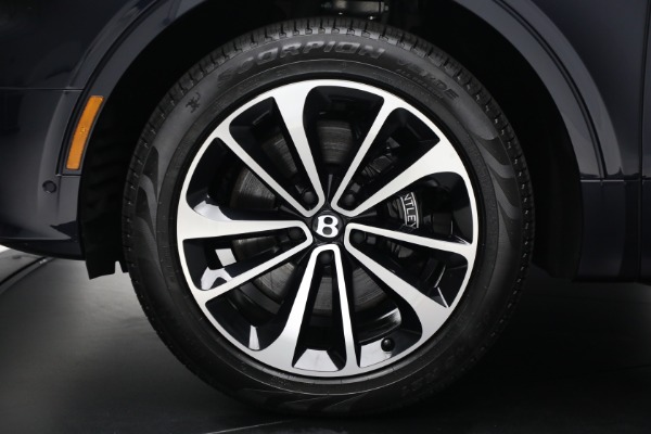 Used 2024 Bentley Bentayga EWB V8 for sale Sold at Bentley Greenwich in Greenwich CT 06830 16
