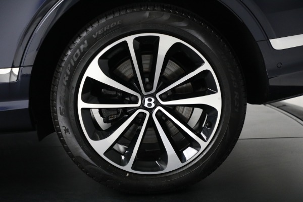 Used 2024 Bentley Bentayga EWB V8 for sale Sold at Bentley Greenwich in Greenwich CT 06830 17