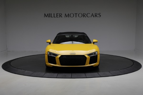 Used 2018 Audi R8 5.2 quattro V10 Spyder for sale $135,900 at Bentley Greenwich in Greenwich CT 06830 13