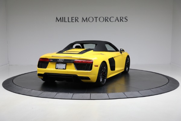 Used 2018 Audi R8 5.2 quattro V10 Spyder for sale $135,900 at Bentley Greenwich in Greenwich CT 06830 20