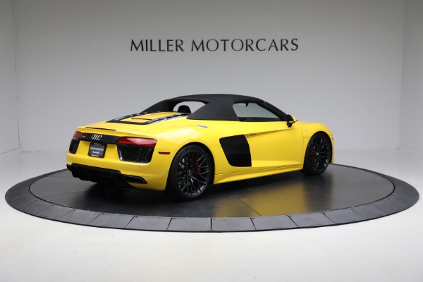 Used 2018 Audi R8 5.2 quattro V10 Spyder for sale $135,900 at Bentley Greenwich in Greenwich CT 06830 21
