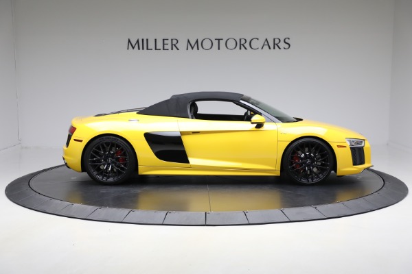 Used 2018 Audi R8 5.2 quattro V10 Spyder for sale $135,900 at Bentley Greenwich in Greenwich CT 06830 22