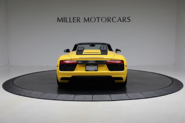 Used 2018 Audi R8 5.2 quattro V10 Spyder for sale $135,900 at Bentley Greenwich in Greenwich CT 06830 6