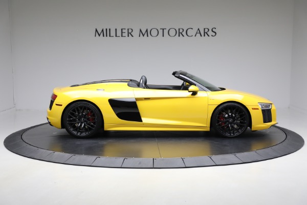 Used 2018 Audi R8 5.2 quattro V10 Spyder for sale $135,900 at Bentley Greenwich in Greenwich CT 06830 9